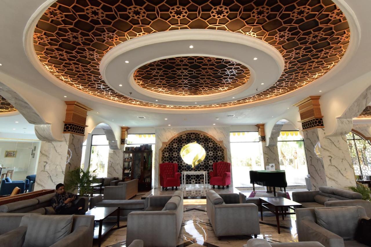 Hermes Palace Hotel Банда-Ачех Экстерьер фото