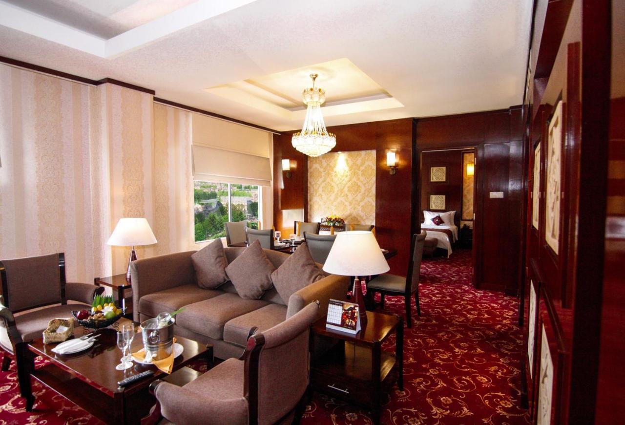 Hermes Palace Hotel Банда-Ачех Экстерьер фото